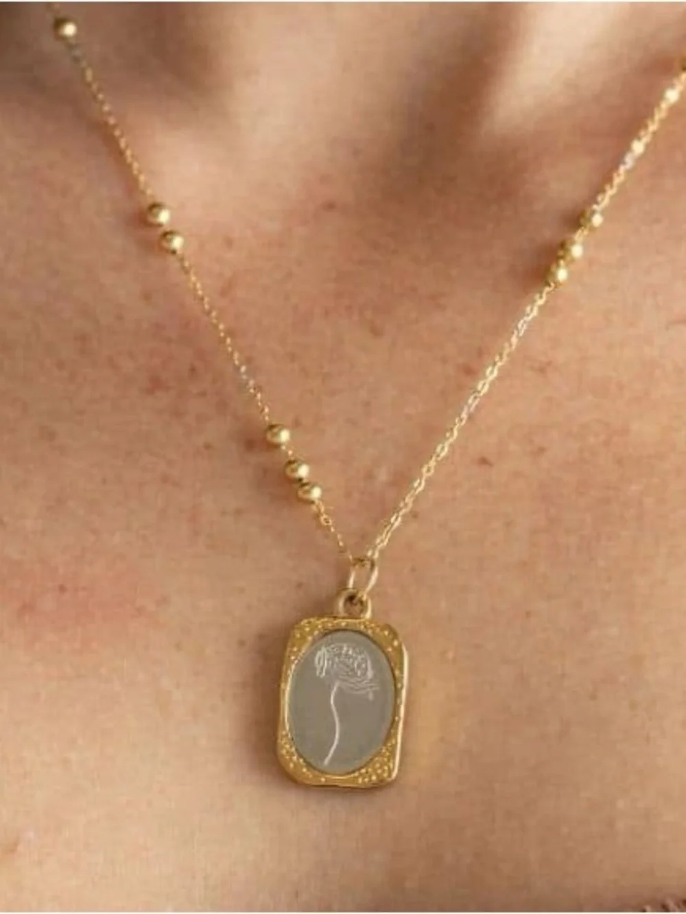 Plunder Birth Month Flower Gold Pendant  Necklace with Beaded Chain